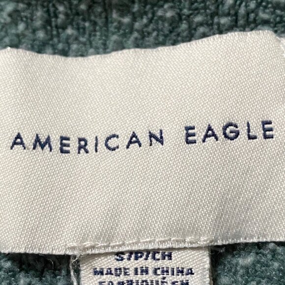 Juniors Bundle Size 7  American Eagle Sweatshirt, Levi Jeans and Leather Belt ++ - Picture 2 of 7